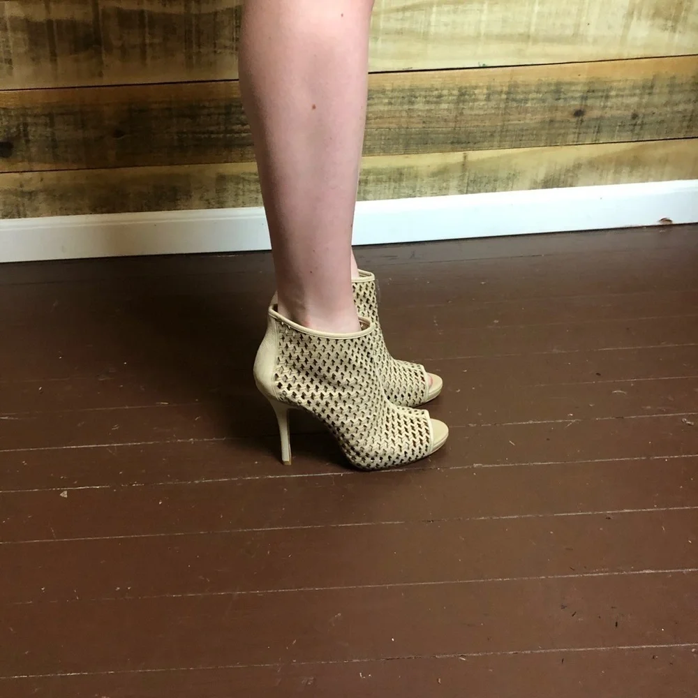 Gianni Bini, ankle top dress heels, Worn once - Picture 7 of 10